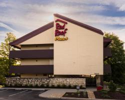 Red Roof Inn PLUS+ Chicago - Willowbrook