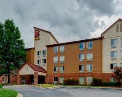 Red Roof Inn PLUS Raleigh Downtown NCSU Conv Center