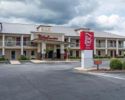 Red Roof Inn & Suites Calhoun