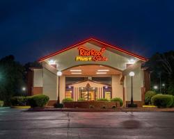 Red Roof Inn PLUS+ & Suites Opelika
