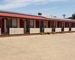 Daydream Motel and Apartments