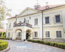 Szidónia Castle