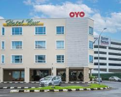 Super OYO 985 Hotel Nur