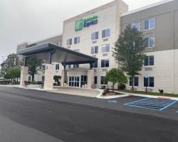 Holiday Inn Express Wixom, an IHG Hotel