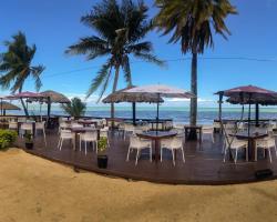 Smugglers Cove Beach Resort & Hotel