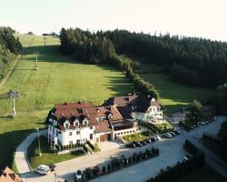 Hotel Kompleks Beskid z basenem i stokiem narciarskim - blisko Babiej Góry