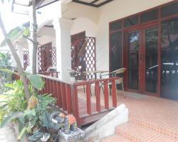 Dok Champa Guesthouse