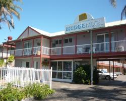 Bridge Motel