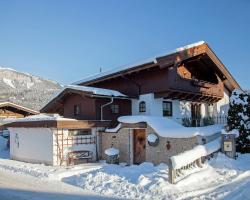 Cozy apartment in St Johann in Tyrol