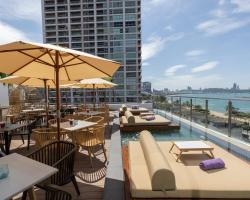 Pattaya Sea View Hotel - SHA Extra Plus