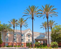 Sonesta Simply Suites Orange County Airport