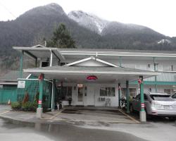 Royal Lodge Motel
