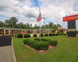 Econo Lodge Inn And Suites - Pilot Mountain