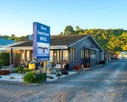 Sierra Beachfront Motel