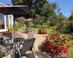 Trumbles Gatwick B&B