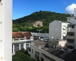 Amplo Apartamento em Laranjeiras