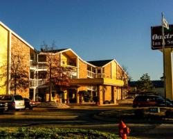 Oaktree Inn and Suites