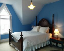 Fairmont House Bed & Breakfast