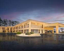 Days Inn by Wyndham Atlanta Stone Mountain
