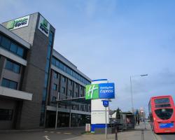 Holiday Inn Express London Heathrow T5 by IHG