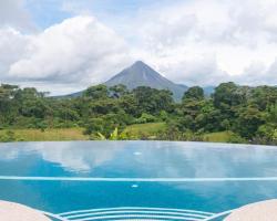 Hotel Arenal Lodge