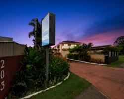 Kennedy Drive Airport Motel