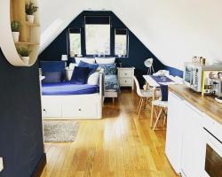 Tollgate Lodge - Private Studio Apartment