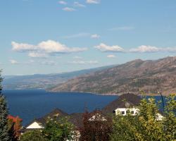 Peachland Lakeview Vacation Suite