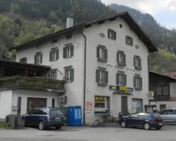 Bed & Breakfast Greina - Surrein