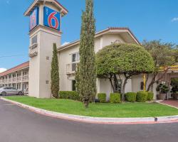 Motel 6-Dallas, TX - Market Center