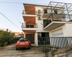 Apartments Mastrinka