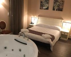 Logis Hôtel restaurant Les Minotiers