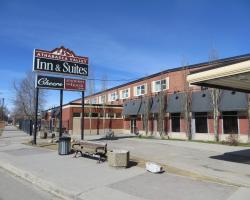 Athabasca Valley Inn & Suites