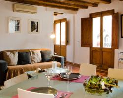 Ripoll Apartments