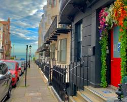 Brighton Black Hotel & Hot Tubs