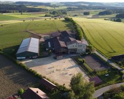 Pension & Reitschule Fuchsenhof