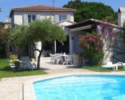 Holiday Home l'Oursinade