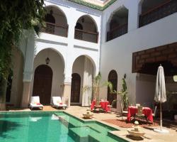 رياض شامة أجنحة وسبا
