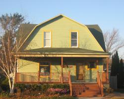 Agape Leelanau Cottage