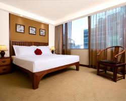 Butterfly on Wellington, Central