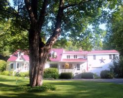 Buttonwood Inn on Mount Surprise