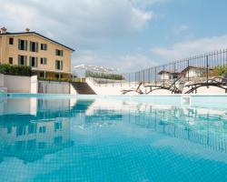 Polpenazze Halldis Apartments