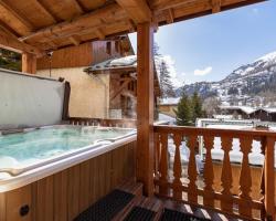 Chalet Boubou Plus by Chalet Chardons