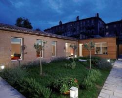 Spacious Apartment with Garden in Venice
