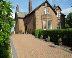 Rosemount House & Stables Cottage
