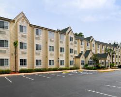 Hometown Inn & Suites Jacksonville Butler Blvd./Southpoint