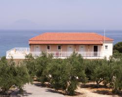 Kastro Beach Hotel