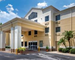 Comfort Inn & Suites DeLand - near University