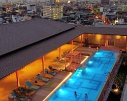 The Quarter Hualamphong by UHG