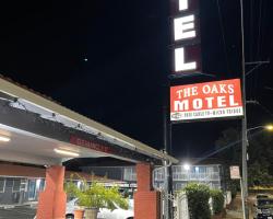 The Oaks Motel